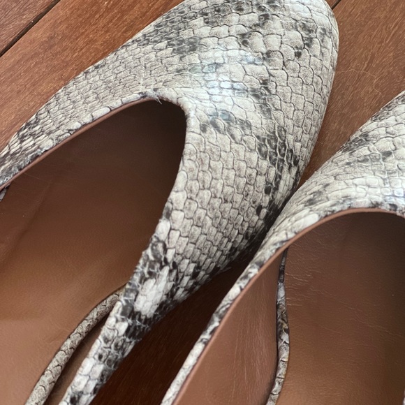 Like new 💫 ATP Atelier Snake skin flats - Picture 3 of 10